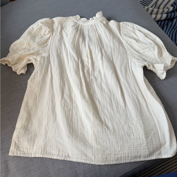 NWT GAP Puff Sleeve Smocked Top Off White / Cream - Picture 4 of 4